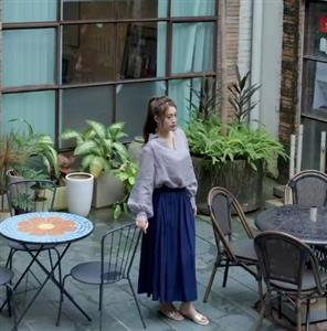 Women's Woven Tops